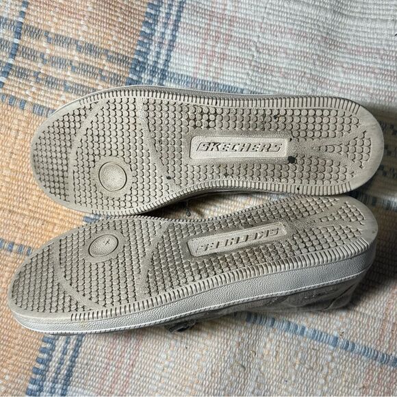 Skechers Womans Size 8 Taupe Madison Take A Walk Memory Foam Comfort Sneakers - Picture 3 of 9